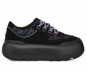UGG Marin Mega Lace Braid Black