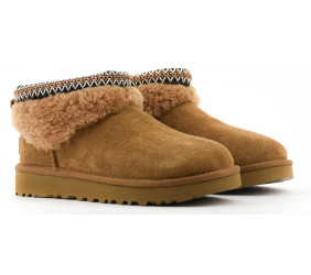 UGG Ultra Mini Lack Maxi Curly Boot Chestnut