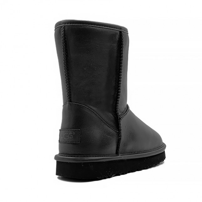 UGG Classic Short Luxury Black