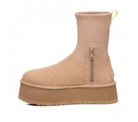 UGG Classic Dipper Boot Sand