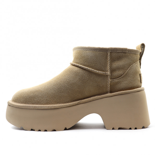 UGG Ultra Mini New Heights Mustard Seed