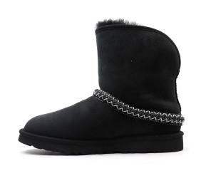 UGG Classic Short Cresent Black