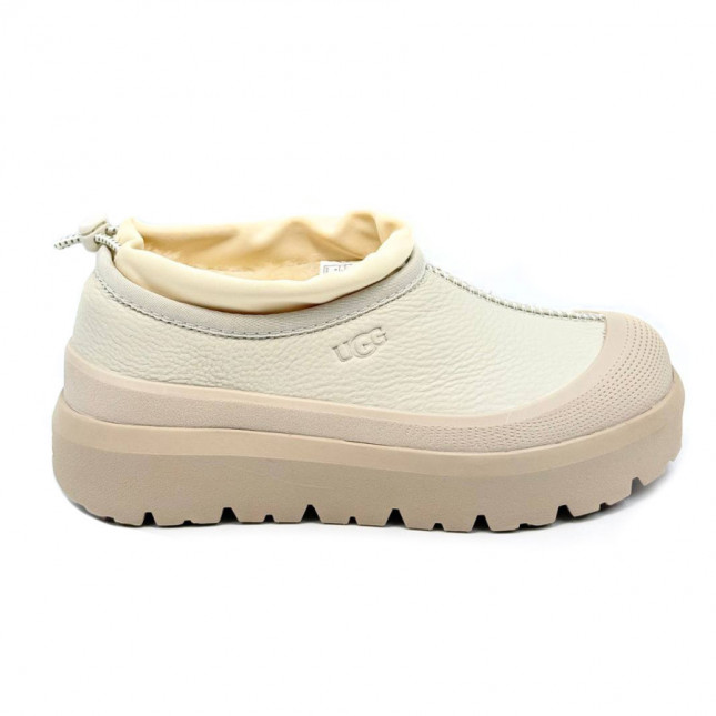 UGG Tasman Hybrid Leather Sand