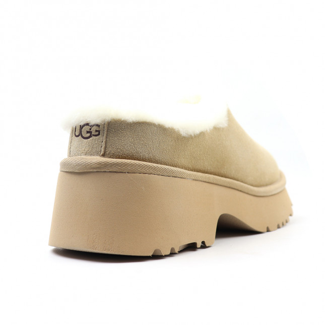 UGG New Heights Cozy Clog Sand