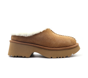 UGG New Heights Cozy Clog Chestnut